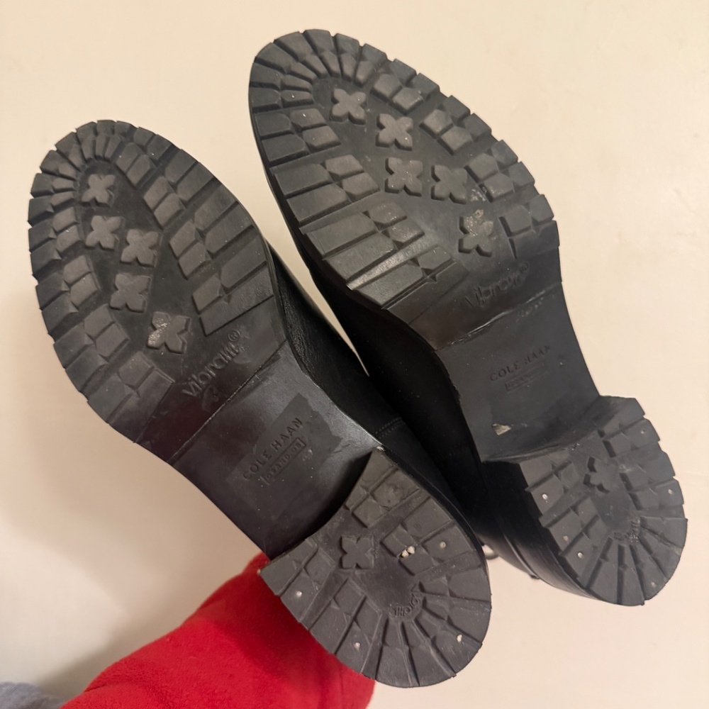Cole Haan Black Leather Chelsea Boots | Vibram Sole | Silver Detail - Picture 4 of 6
